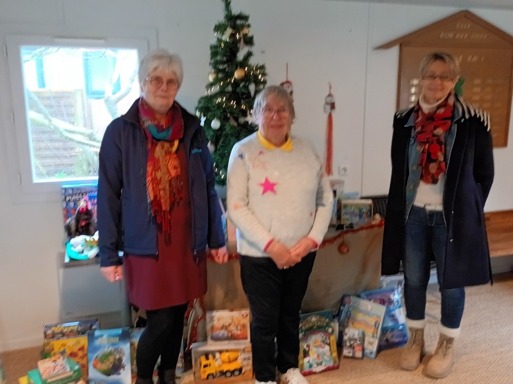 COUPE DE NOEL 2025 – Les golfeurs sont généreux.